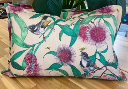 Interior scene showing Bees in the Hakeacushion